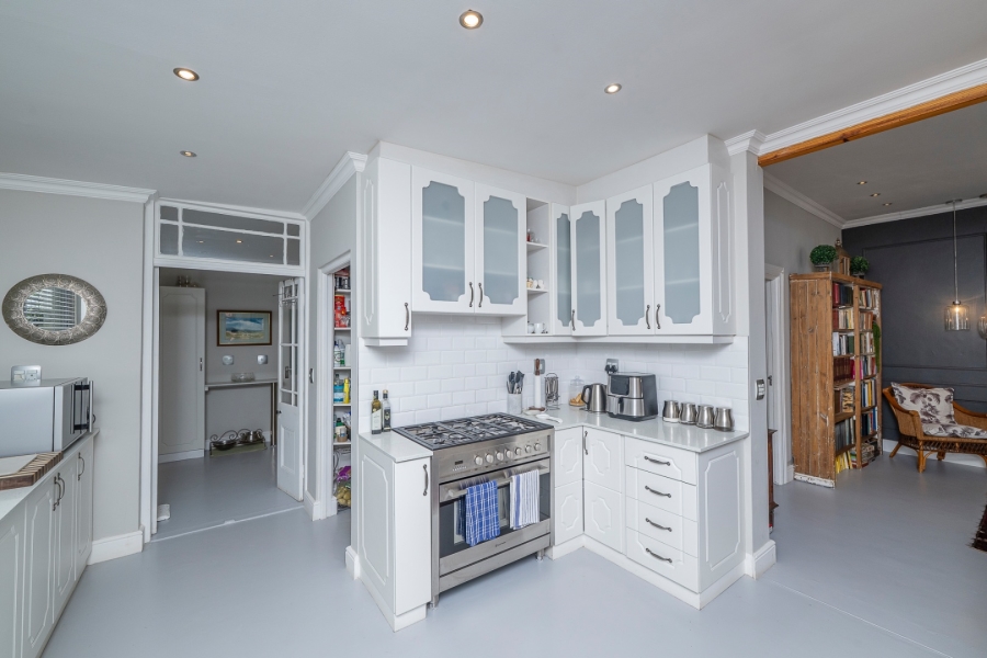 4 Bedroom Property for Sale in Gordons Bay Village Western Cape